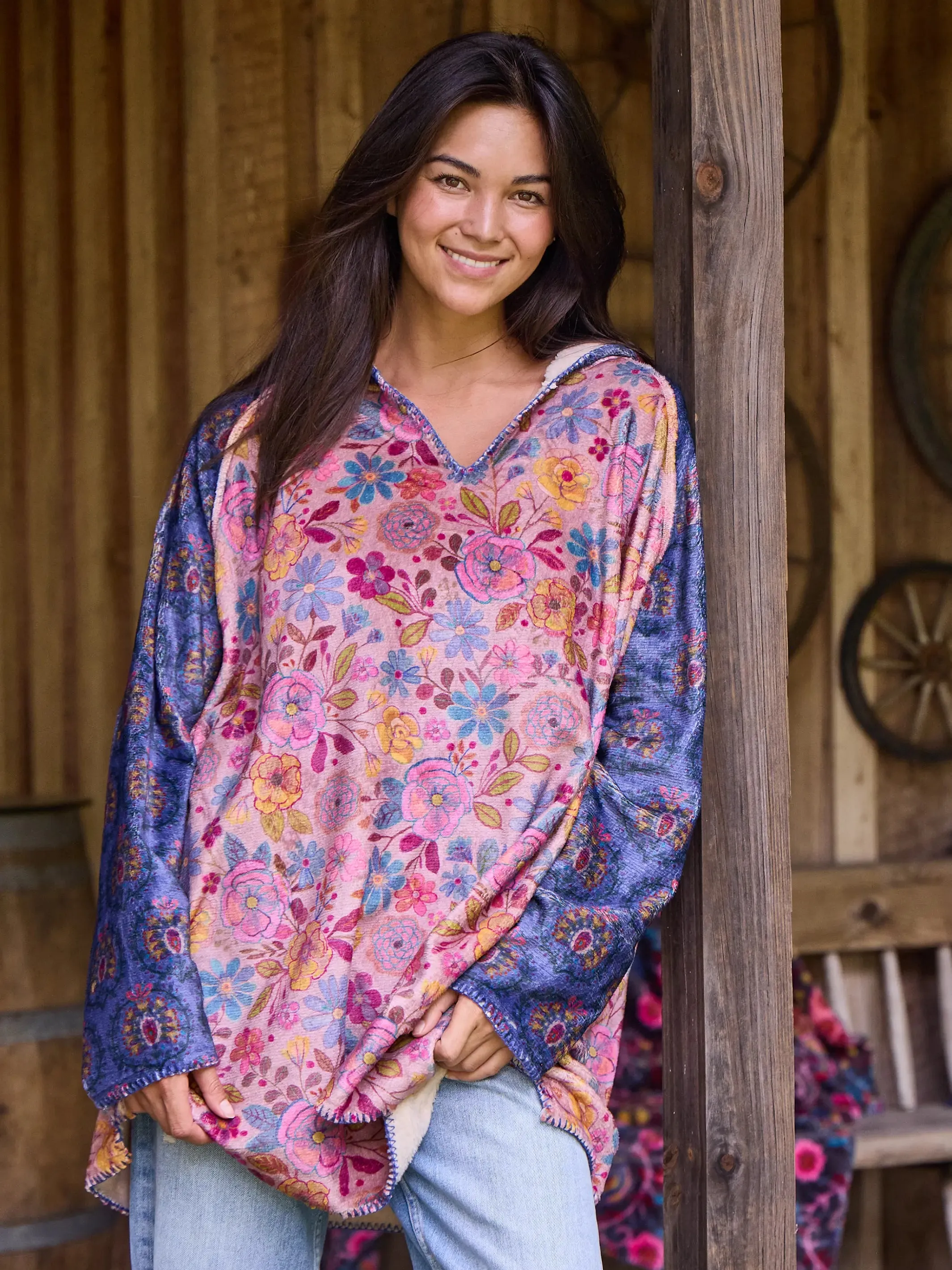 Cozy Blanket Hoodie - Light Pink Navy Medallion