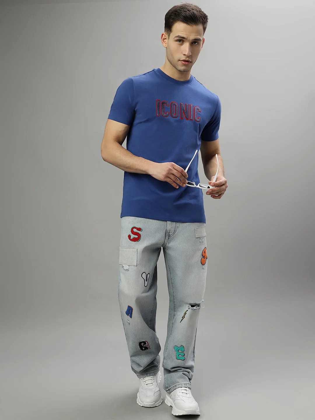 Iconic Men Blue Embroidered Relaxed Fit Jeans