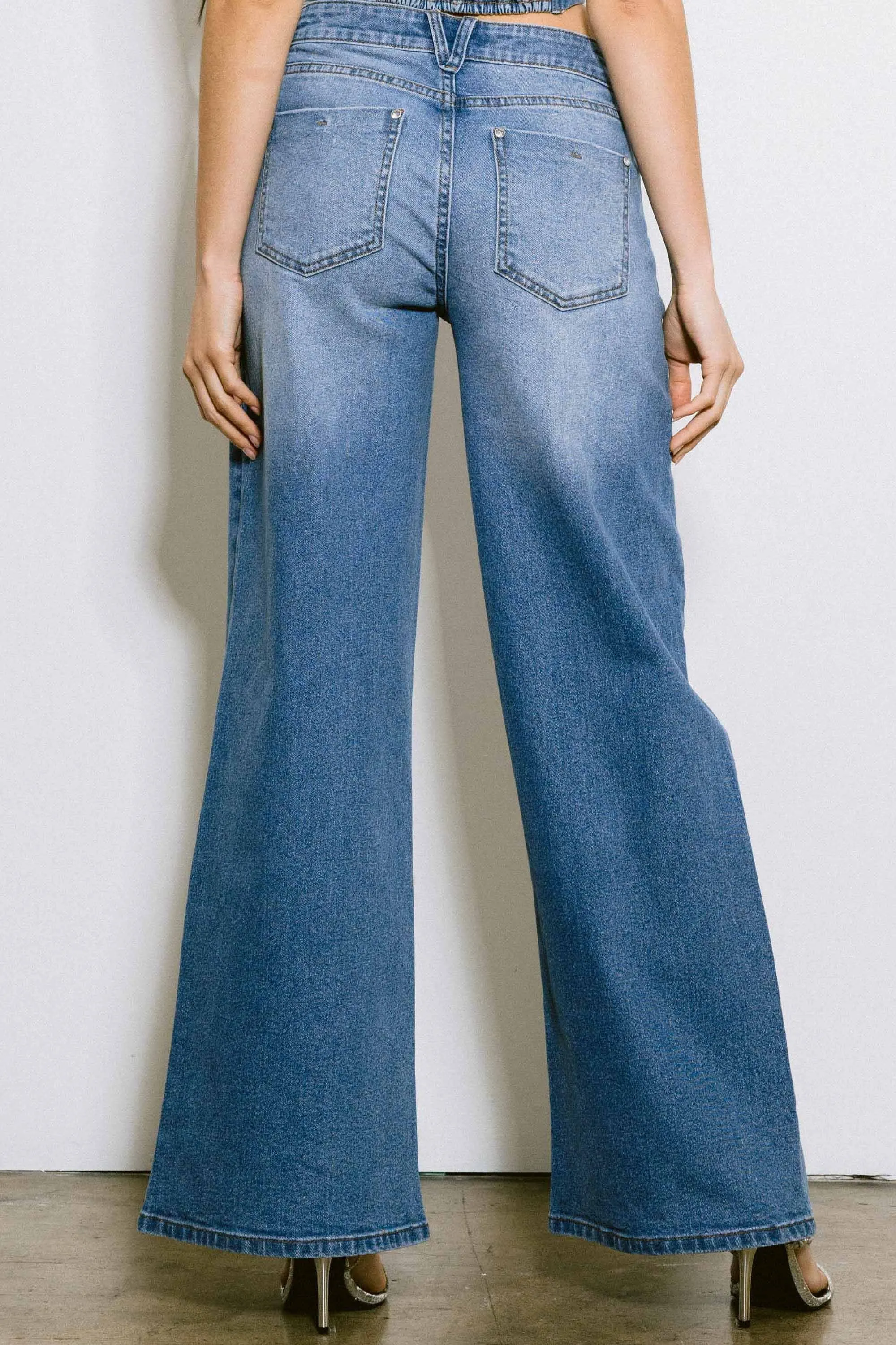 Nail Head Wide Jeans