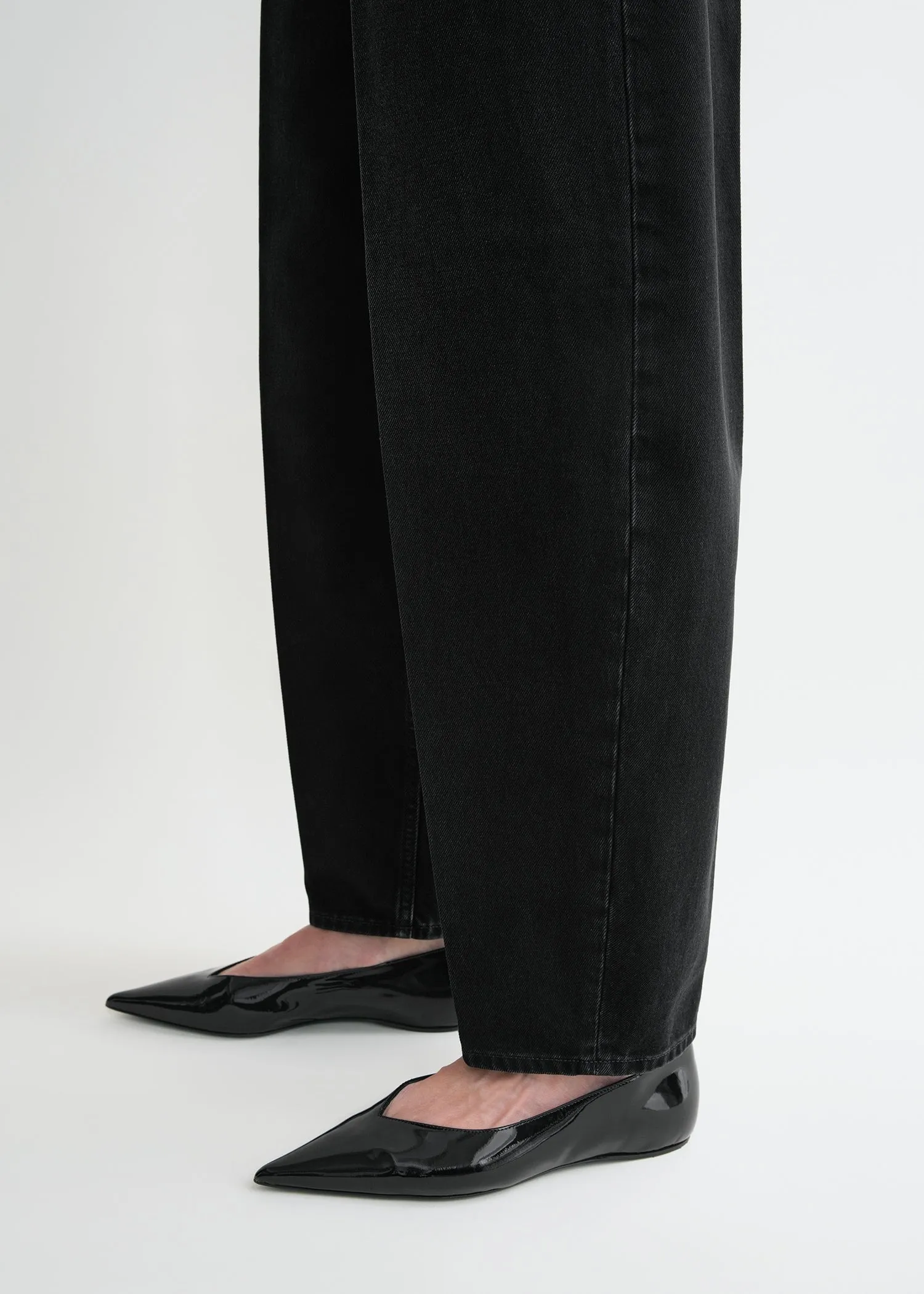 Wide tapered leg denim faded black